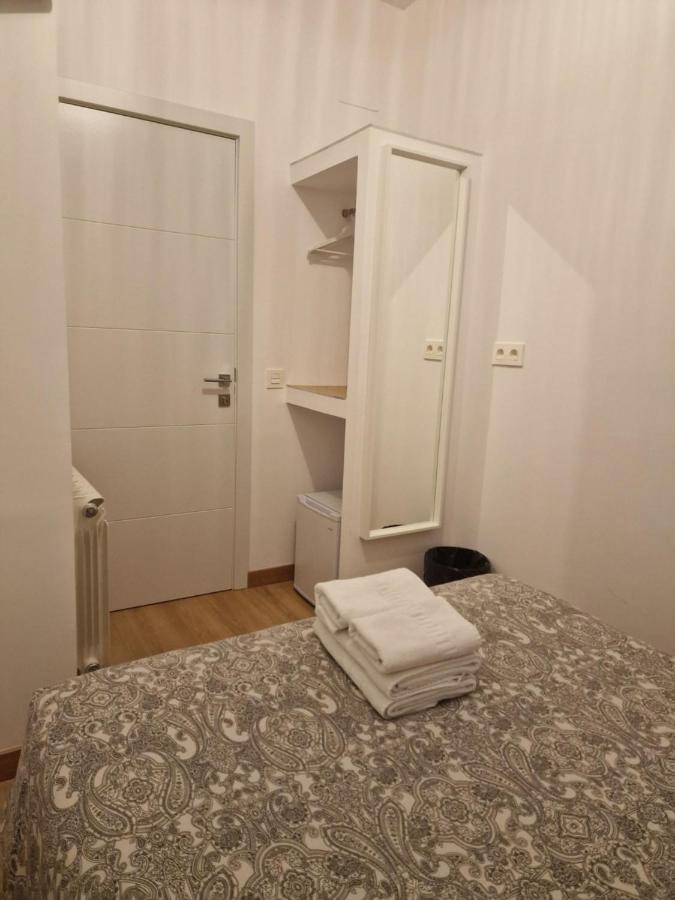 Hostal Esparteros Madrid Ngoại thất bức ảnh