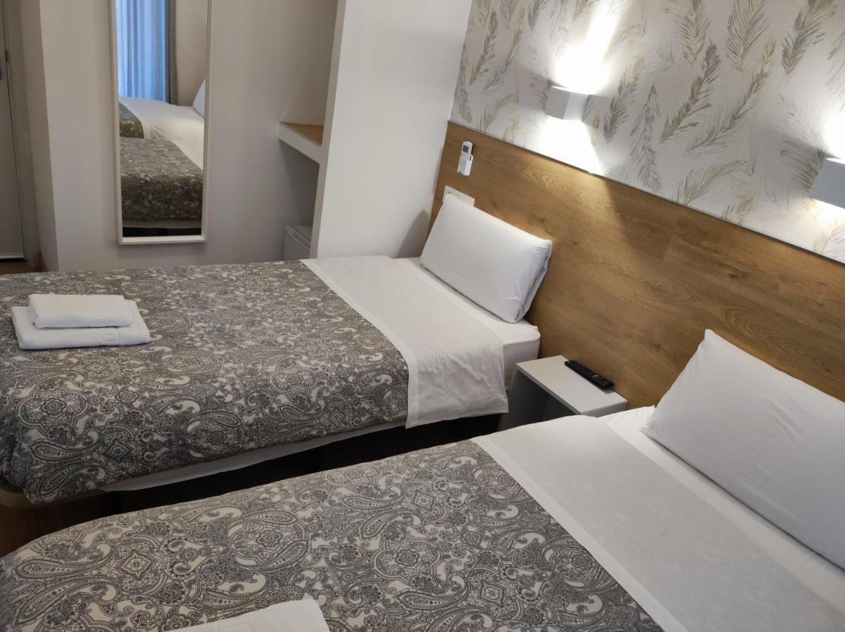 Hostal Esparteros Madrid Ngoại thất bức ảnh