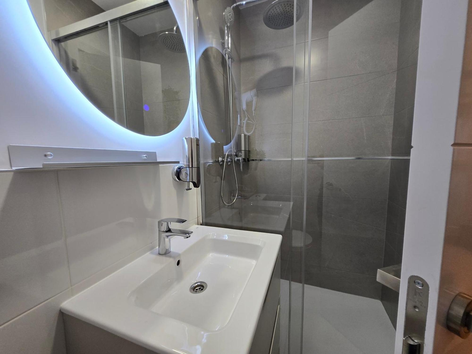 Hostal Esparteros Madrid Ngoại thất bức ảnh