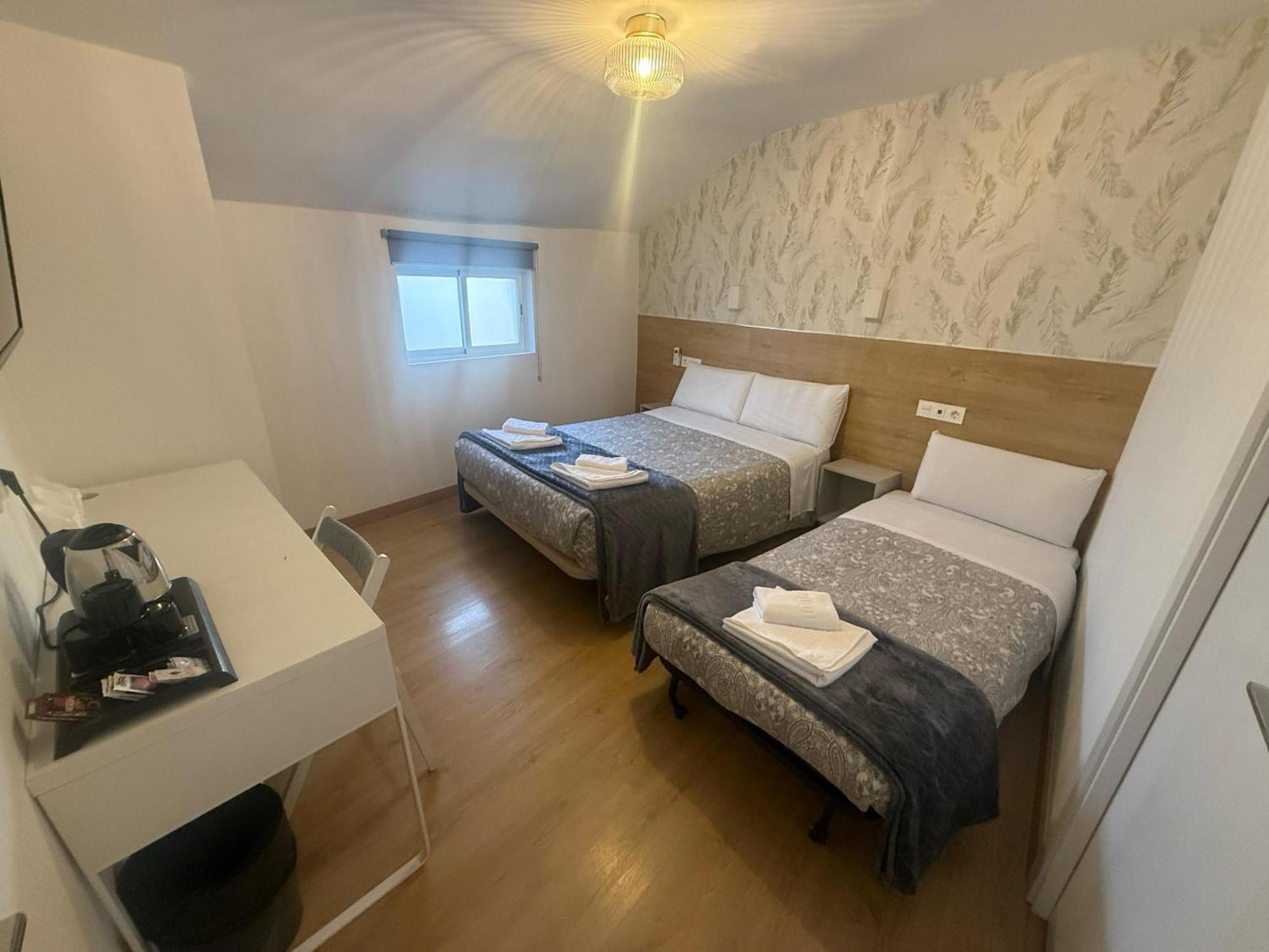 Hostal Esparteros Madrid Ngoại thất bức ảnh